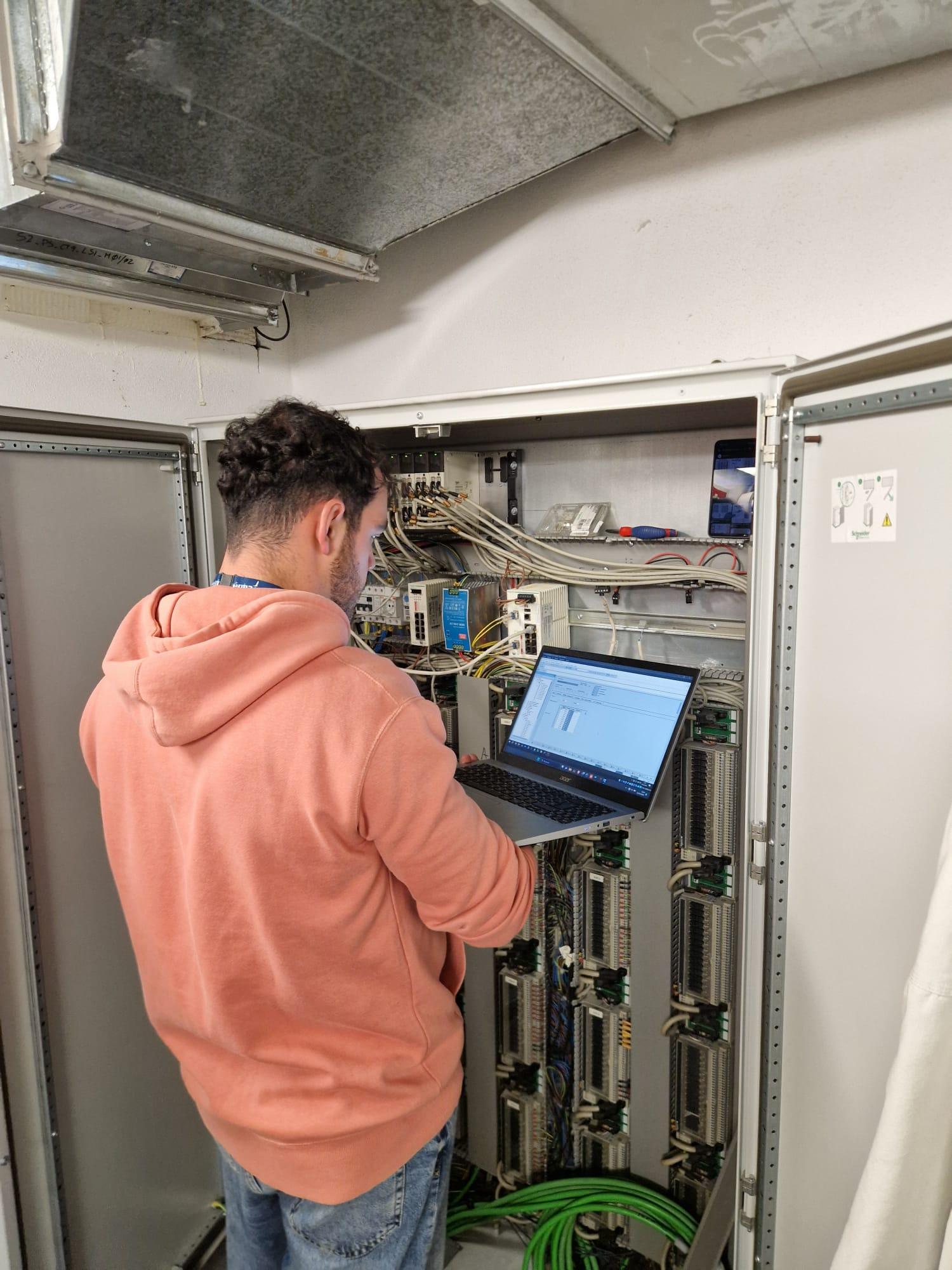 Comunicaciones y sistemas de información